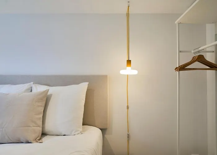 Deux Chambres&deux Salles De Bain Appartement *