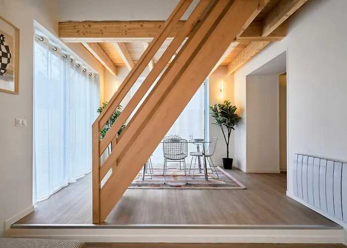 Appartement Deux Chambres&deux Salles De Bain