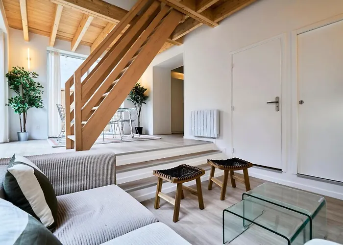 Deux Chambres&deux Salles De Bain Appartement *