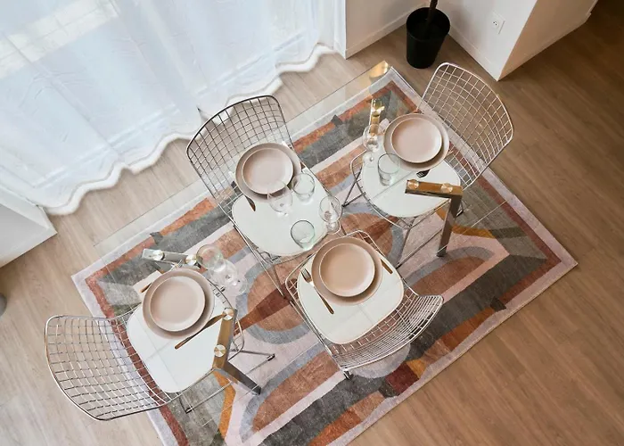 Appartement Deux Chambres&deux Salles De Bain